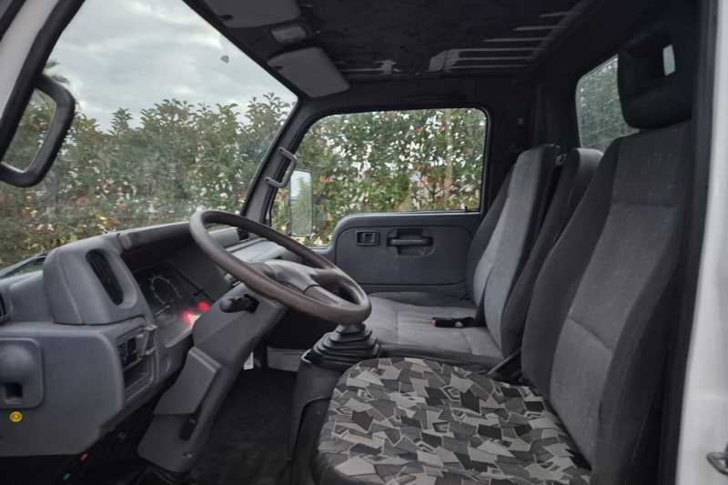 OmecoHub - Immagine NISSAN CABSTAR35